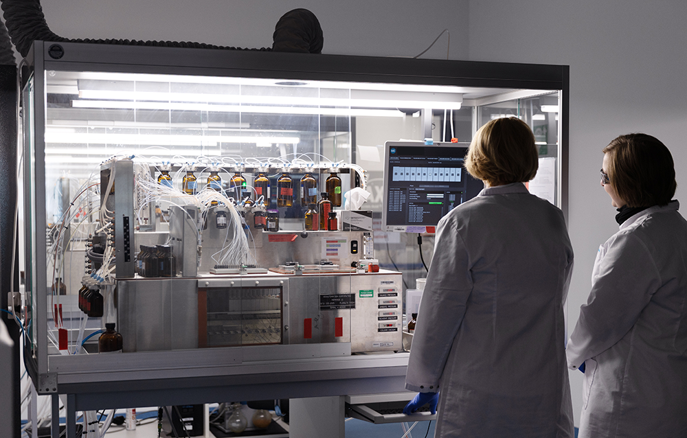 Two scientists using Mermade at Axolabs CDMO site