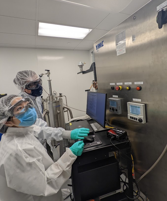Scientists conducting GMP oligo manufacturing at Axolabs Petaluma CDMO site